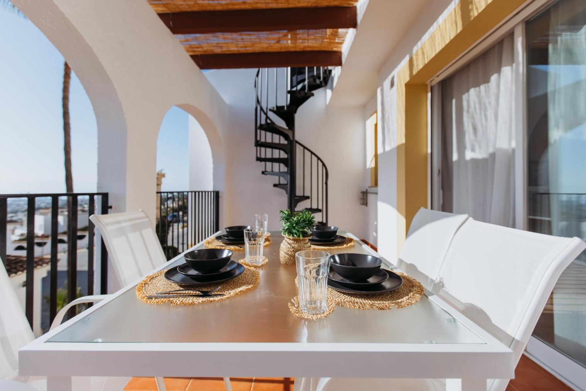 Casa Sunrise - Costa Blanca House With Rooftop, Swimming Pools And Panoramic Sea And Calpe Views Exterior foto