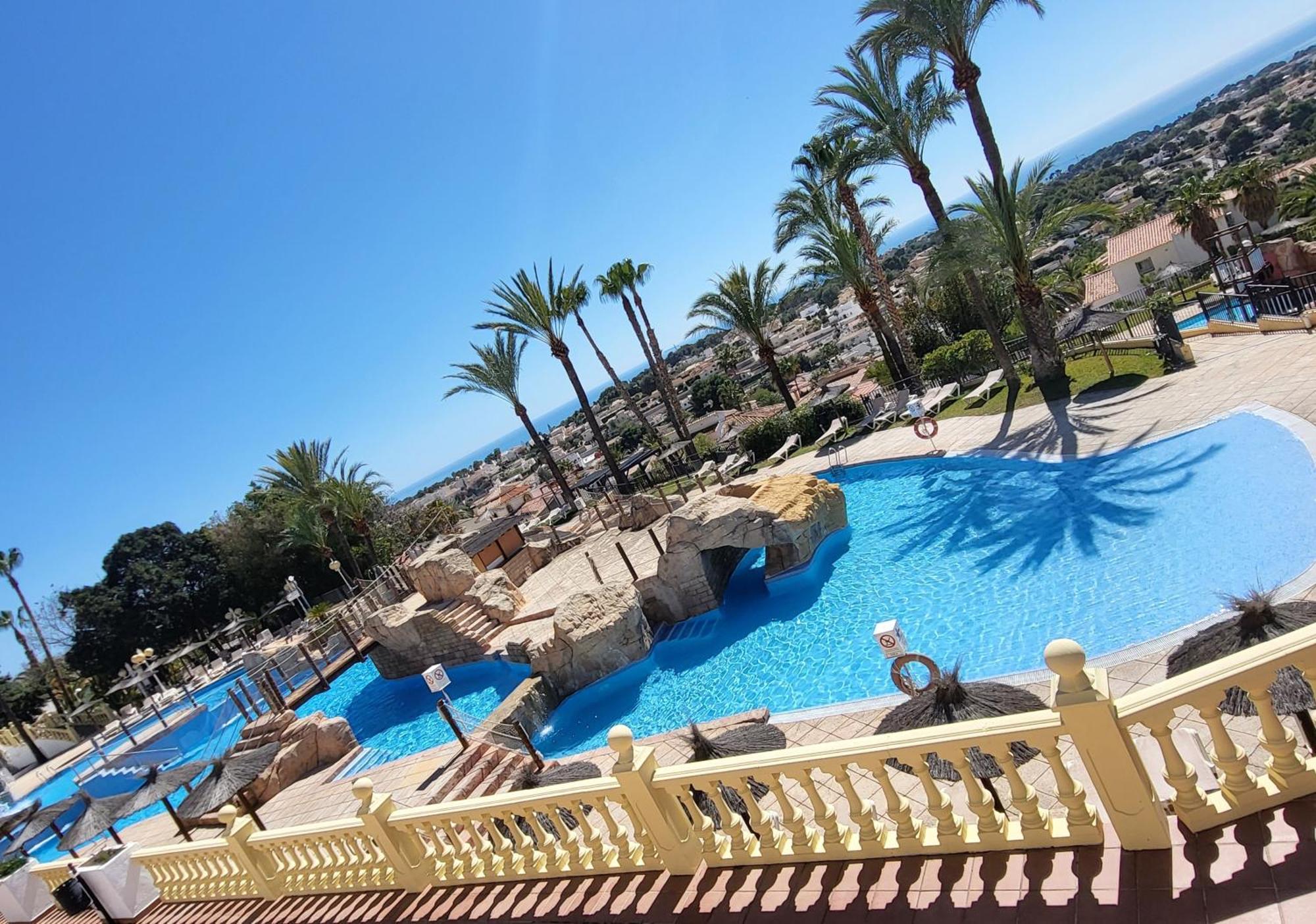 Casa Sunrise - Costa Blanca House With Rooftop, Swimming Pools And Panoramic Sea And Calpe Views Exterior foto